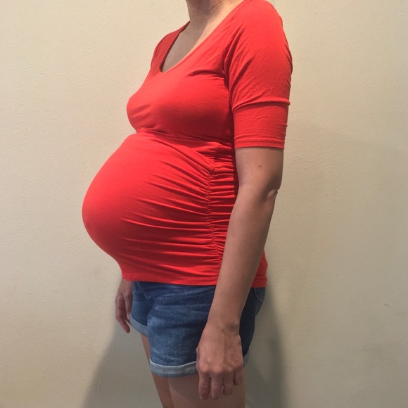 A Pea in the Pod Maternity - ruched shirt - Picture 2 of 6